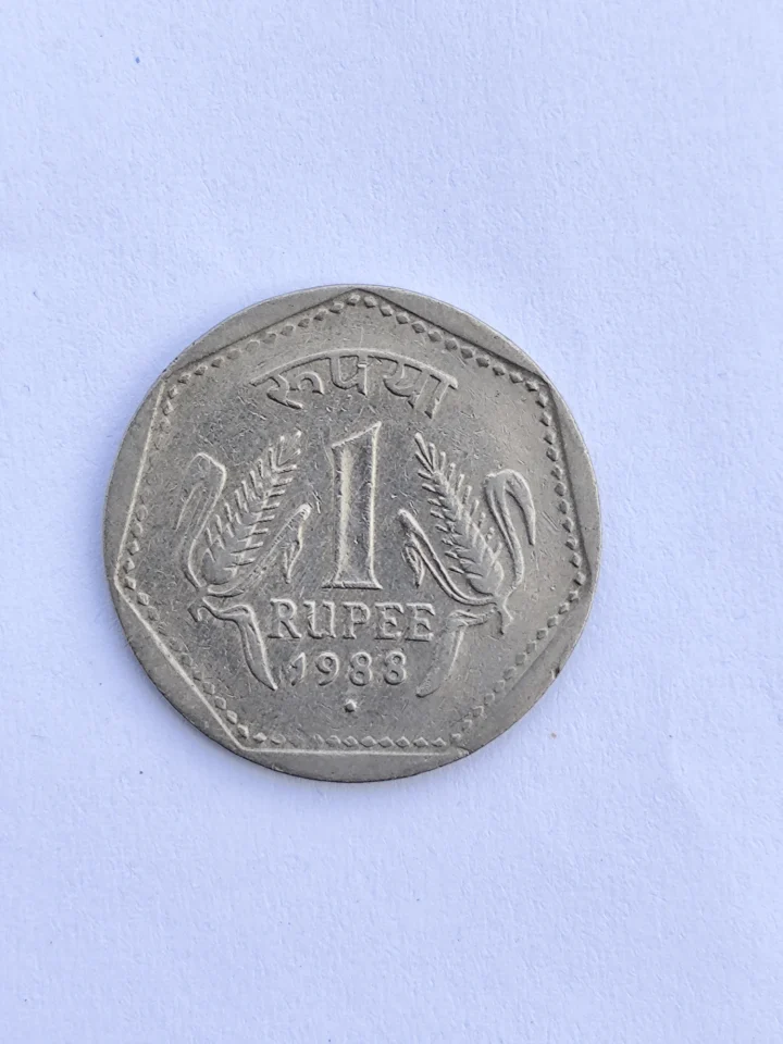ONE RUPPEE, REPUBLIC INDIA 1988 NODIA,RARE COIN.