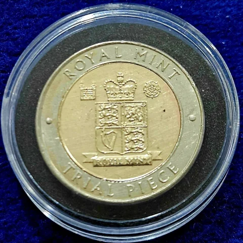 . 👉🏼 🇬🇧 UK 🇬🇧 Royal Mint trial 👇🏻A very rare and hard to find Pound trial pc — photo 2 of 2