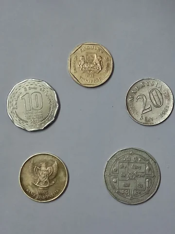 Old coins of Singapore, Malaysia, Sri Lanka, Indonesia, Nepal — फ़ोटो 2/2