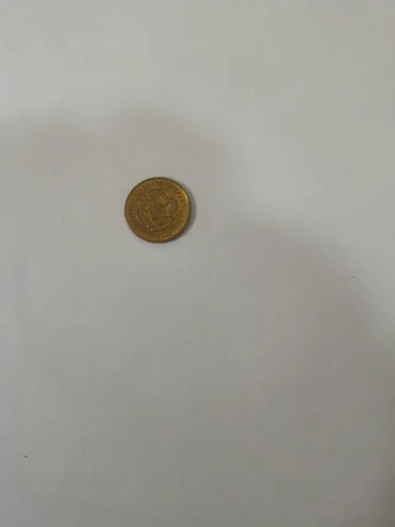 one of the smallest coin of the world 1 cent seychelles coin