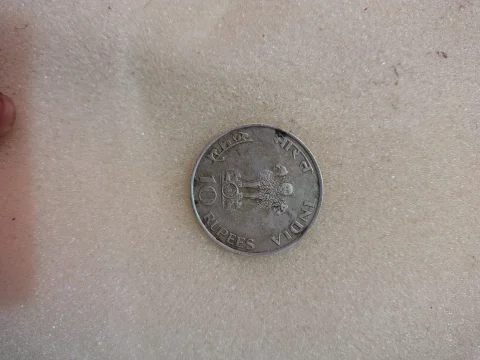 Rs 10 mohma Gandhi. 1869-1948 — coin, photo 2 of 2