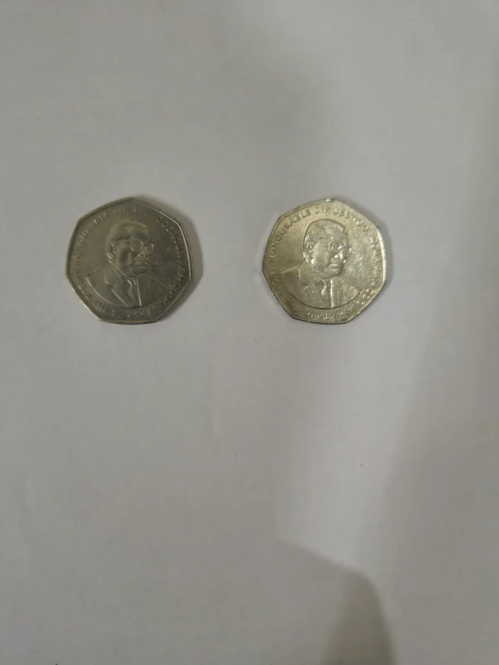 2000 rare combo of mauritius 10 ₹ coin combo — photo 1 of 2