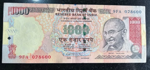 Demonetised 1000 rupees note with 078600 number