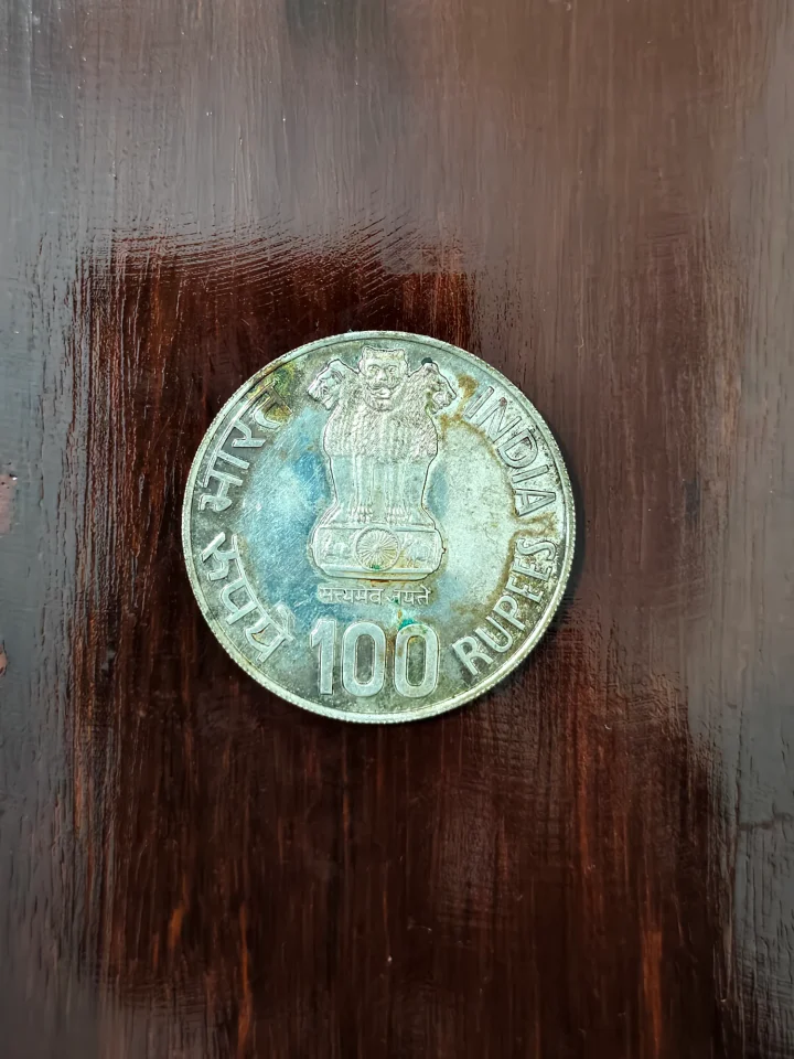Rs 100 UNC Coin Asian Games Delhi 1982 Issue Ultra Unique and Rare — photo 1 of 2
