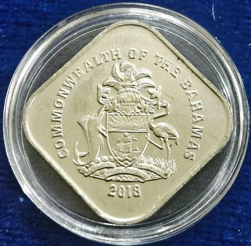 .👉🏼🇧🇸 THE BHAMAS 🇧🇸 15 Cents magnetic ##Obverse Coat-of-Arms of The Bahamas 👉🏼Lettering: COMMONWEALTH… — photo 1 of 2