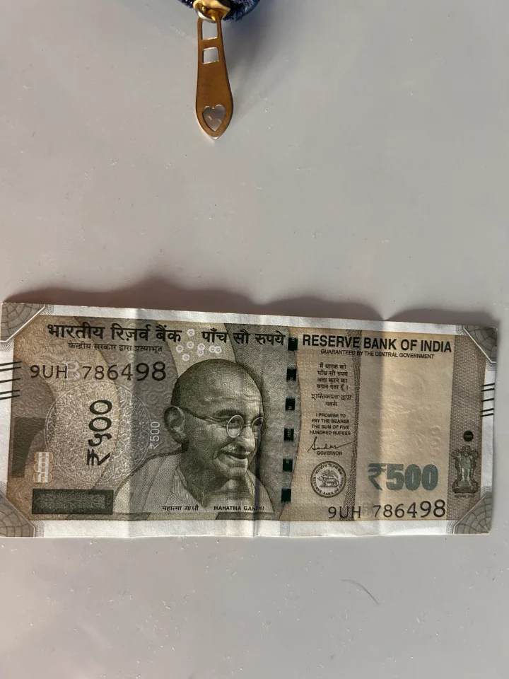 500 Rupees Note starting with 786