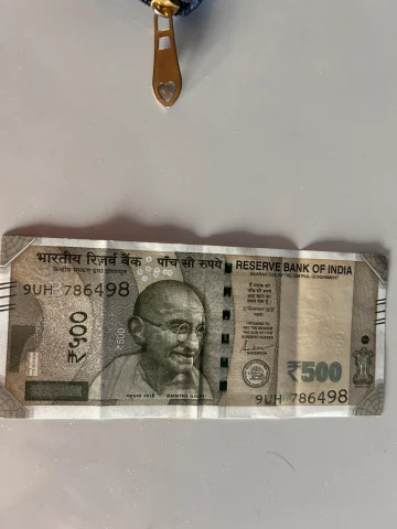 500 Rupees Note starting with 786