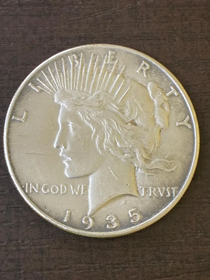 1935 USA Peace Silver Dollar – Liberty / Eagle — photo 1 of 2