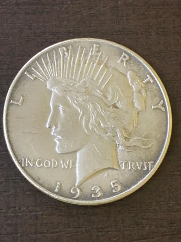 1935 USA Peace Silver Dollar – Liberty / Eagle