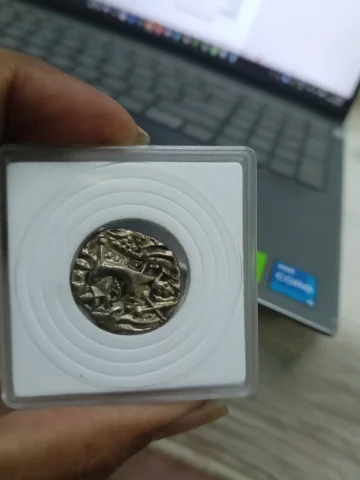 Post-Gupta, Karkotas of Kashmir, Pratapaditya, Based Gold Dinar, — photo 2 of 3
